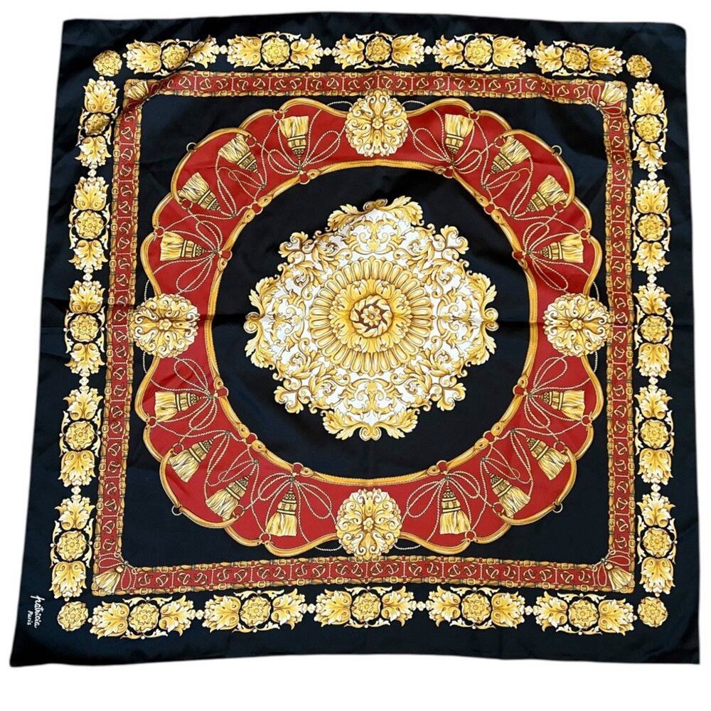 Women Scarf 34" x 35" Baroque Designer Style Print Wrap Shawl Top